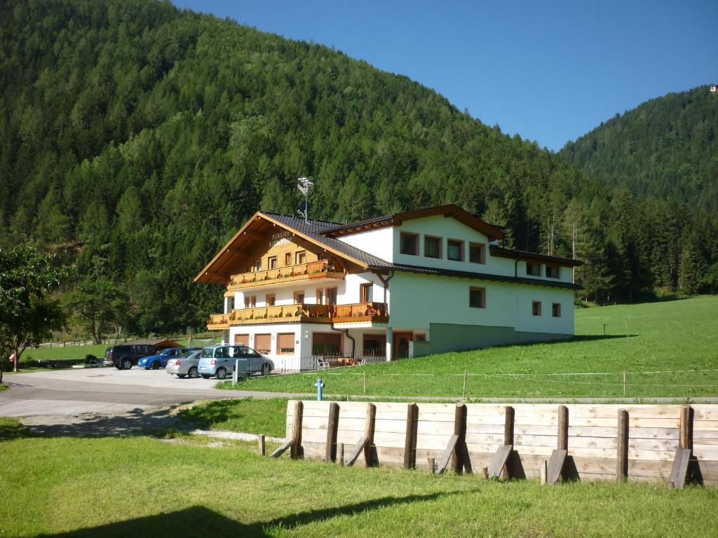 Pension Wiesenhof Campo di Trens Exterior photo